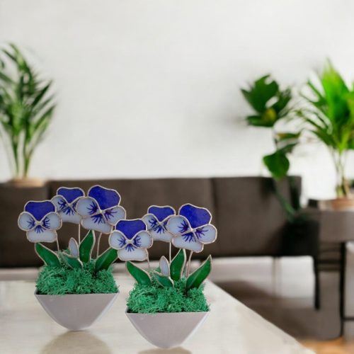 Látványos lakásdísz - Üveg árvácska kaspóban örökvirág