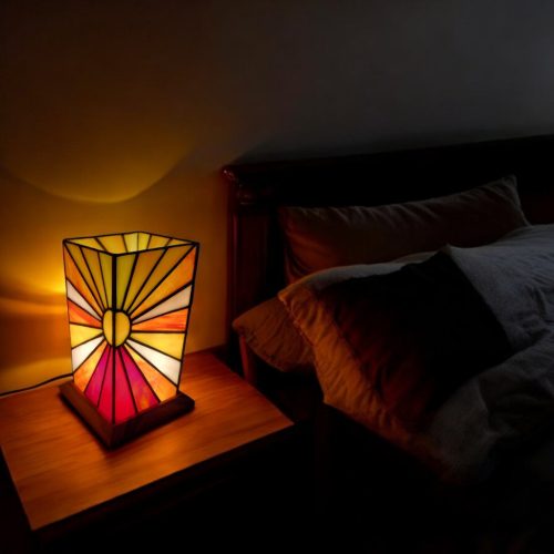 Napkelte Fényei - Szögletes tiffany lámpa