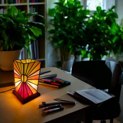 Trendi, japán stílusú tiffany lámpa - Napkelte fényei