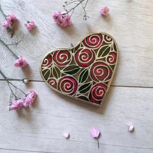 Pünkösdi rózsa - Festett szív alakú függődísz