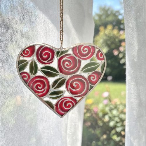 Pünkösdi rózsa - Festett szív alakú függődísz