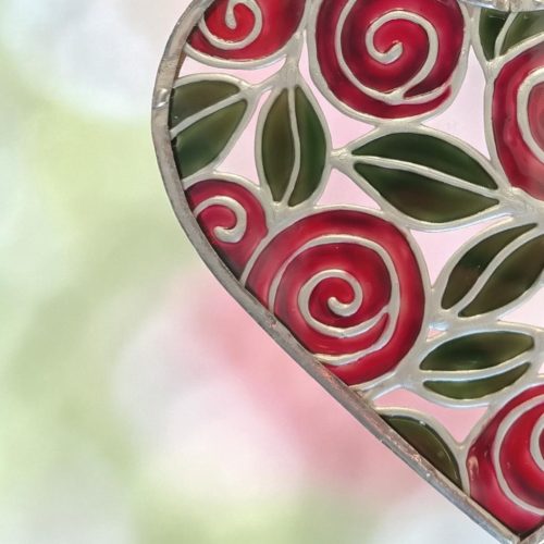 Pünkösdi rózsa - Festett szív alakú függődísz