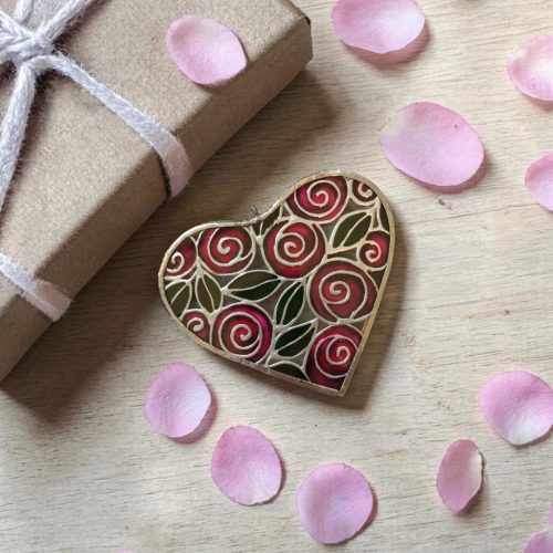 Pünkösdi rózsa - Festett szív alakú függődísz