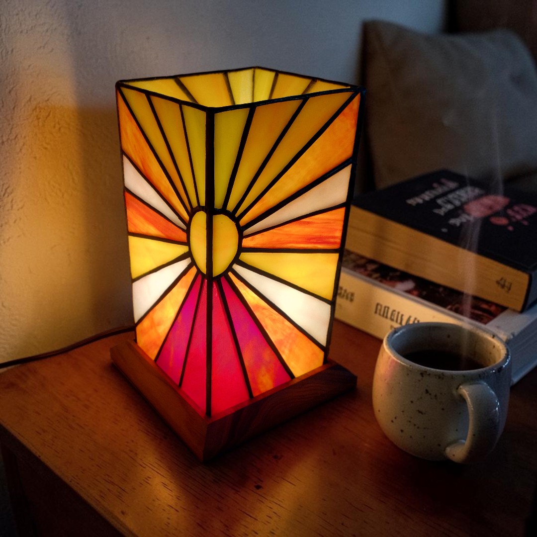 Napkelte fényei tiffany lámpa